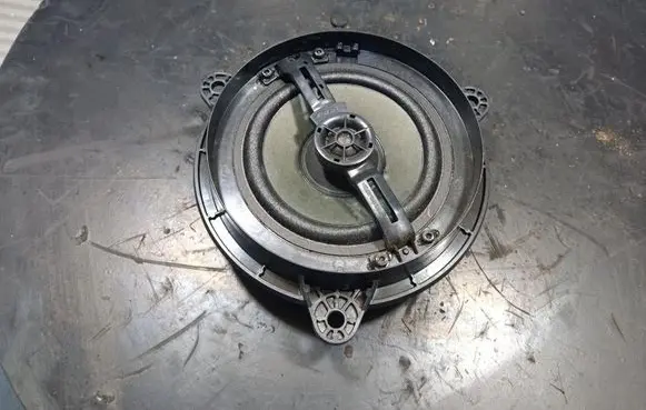Infiniti Q50 Subwoofer speaker 