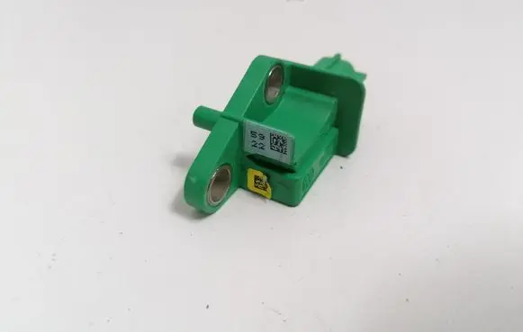 Audi A4 S4 B8 8K Airbag deployment crash/impact sensor 1K0909606C