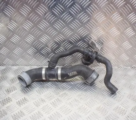 Porsche 911 991 Engine coolant pipe/hose 99110681304 99110683301