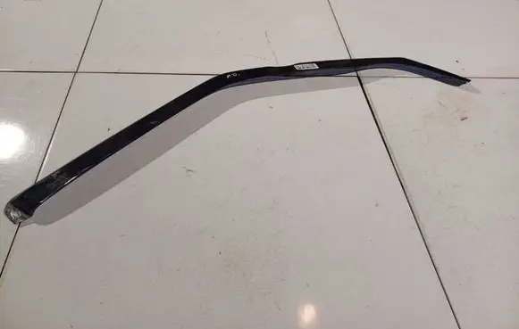 Skoda Fabia Mk2 (5J) Sliding door wind deflector 