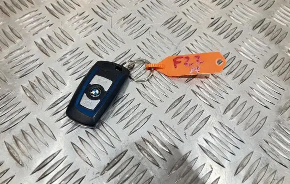 BMW 2 F22 F23 Ignition key/card TM16286