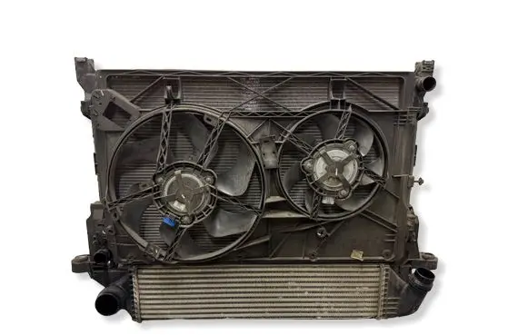 Opel Vivaro Radiator set 93868357 93868888 93868376