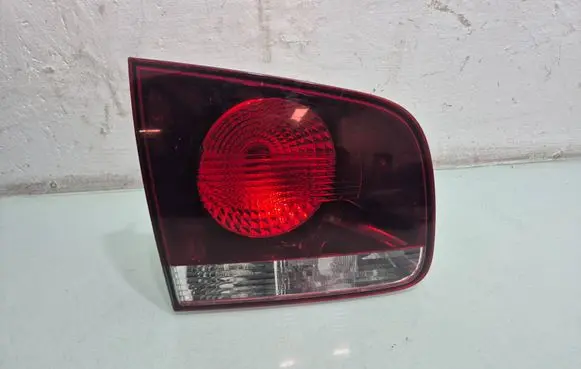 Volkswagen Touareg I Tailgate rear/tail lights 