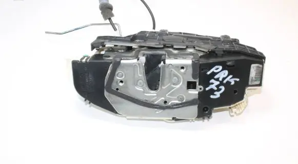 Mercedes-Benz S W221 Coupe door lock (next to the handle) A2217205935