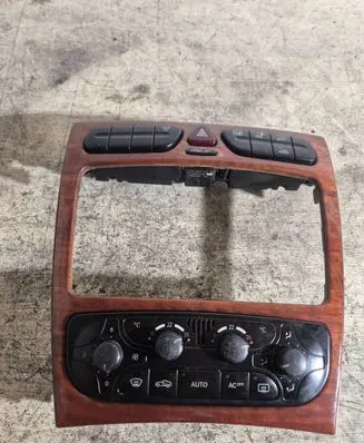 Mercedes-Benz C W203 Climate control unit 2098300085 A2036802539 2038216258