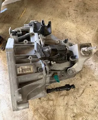 Nissan Qashqai J12 Manual 6 speed gearbox 320106980R