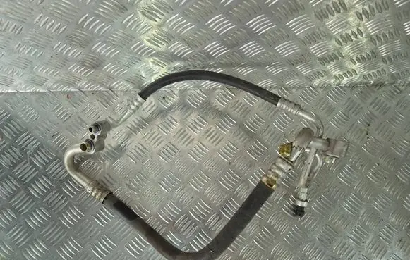 Opel Astra K Air conditioning (A/C) pipe/hose 39025945