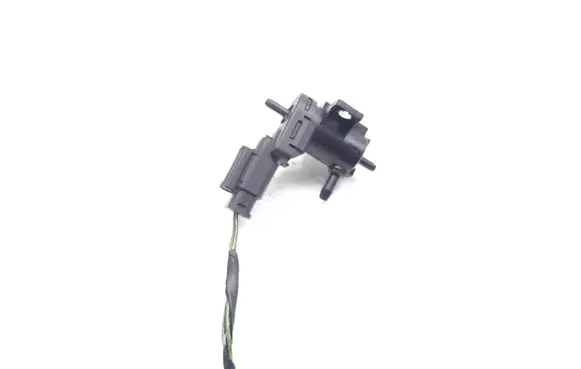 Ford Mondeo MK V Vacuum valve 9665558580