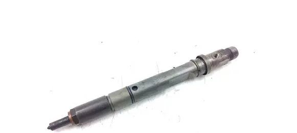 Audi A4 S4 B5 8D Fuel injector 059130201F