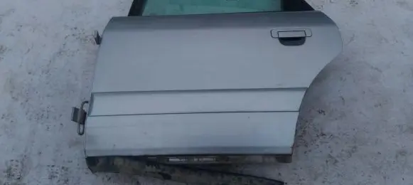 Audi A6 S6 C4 4A Rear door sidabrine