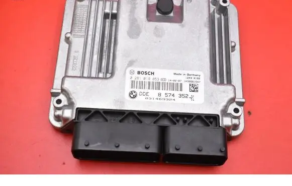 BMW X1 E84 Engine control unit/module ECU 8574352