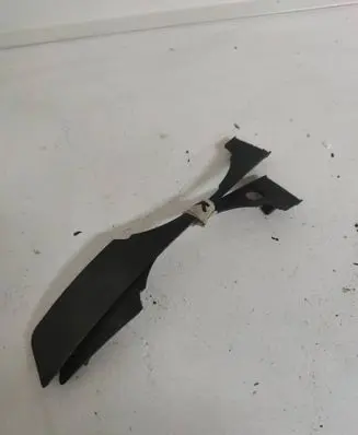 Audi A4 S4 B7 8E 8H Front bumper mounting bracket 8e0807133