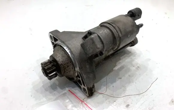 Volkswagen PASSAT B8 Starter motor 02E911023T