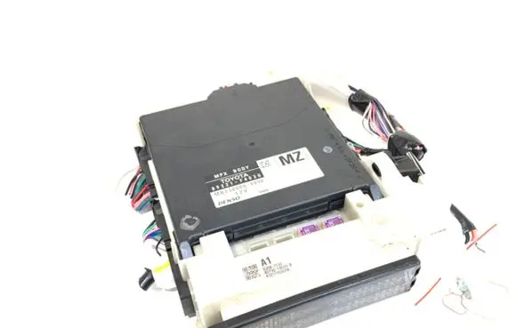 Toyota C-HR I Other control units/modules 89221-F4030