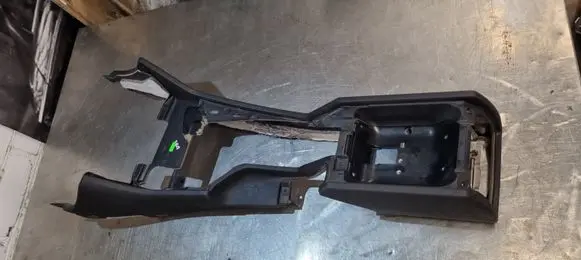 BMW 5 E39 Center console 8159687
