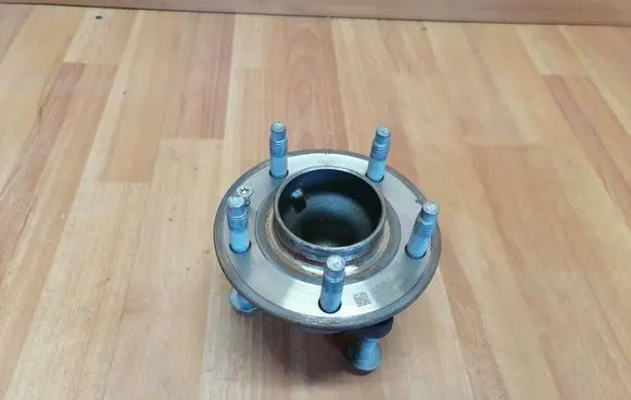 Opel Insignia B Rear wheel bearing hub 13526967 13507017 695687626