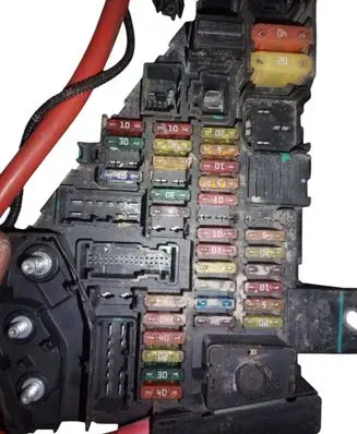 BMW 5 E60 E61 Fuse module 6906603