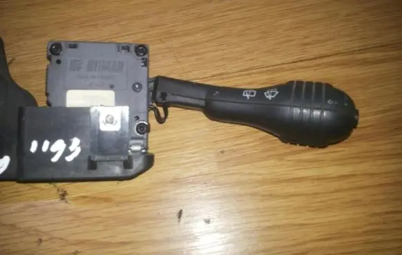 Renault Twingo I Wiper control stalk 61570014