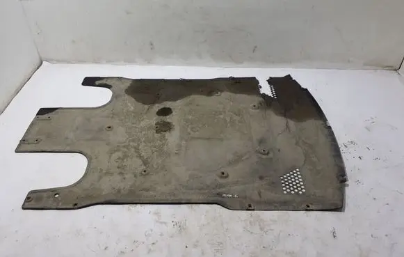 Porsche Panamera (970) Engine splash shield/under tray 97050411705
