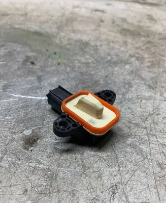 Ford Mondeo MK V Airbag deployment crash/impact sensor