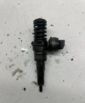 Audi A4 S4 B7 8E 8H Fuel injector 038130073BP 0414720314