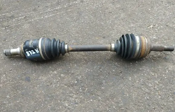 Toyota Avensis T220 Front driveshaft