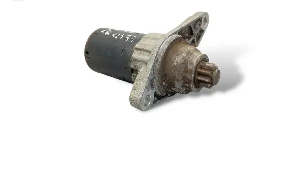 Volkswagen Golf V Starter motor BLP K2399