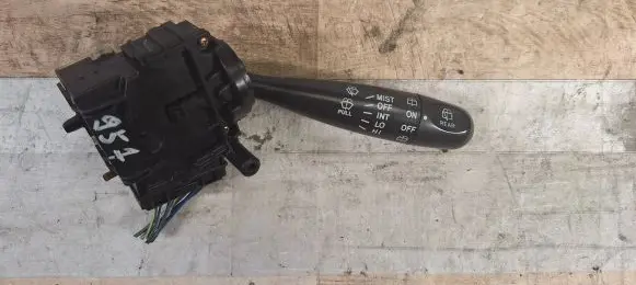 Toyota Yaris Wiper control stalk 173647