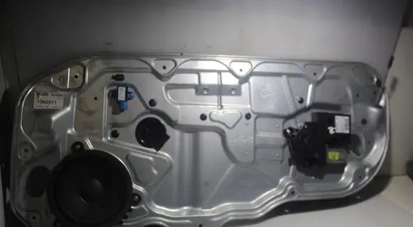 Volvo C30 Front window lifting mechanism without motor 1382571