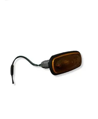 Land Rover Freelander Front fender indicator light E101554