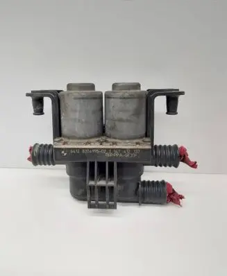 BMW X5 E53 Coolant heater control valve 8374995 1147412137