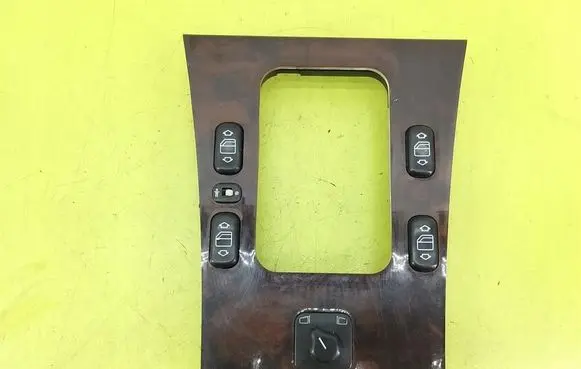 Mercedes-Benz E W210 Quarter vent window switch 2108200110KZ