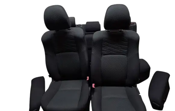Toyota Avensis T270 Seat set 7143005A10C0 7191005220C0 7107105770C0