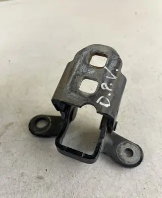 Dodge Nitro Front door upper hinge 