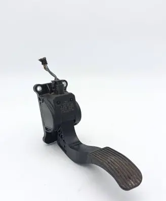 Mercedes-Benz Vito Viano W639 Accelerator throttle pedal A9063000404 0280755023 ZGS011Q014