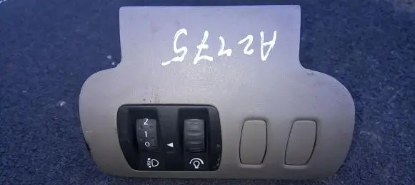 Renault Scenic II - Grand scenic II Headlight level height control switch 82001216056