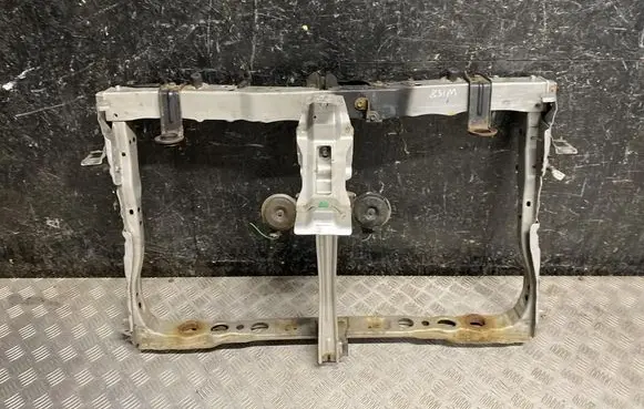 Toyota Avensis T270 Radiator support slam panel 