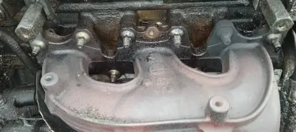 Peugeot 607 Exhaust manifold