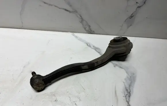 Mercedes-Benz C W204 Front lower control arm/wishbone 20304