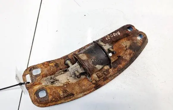 Mercedes-Benz CLK A208 C208 Engine mounting bracket
