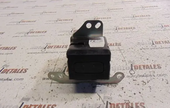Toyota Corolla Verso AR10 Ignition lock 2584ARI24KTY