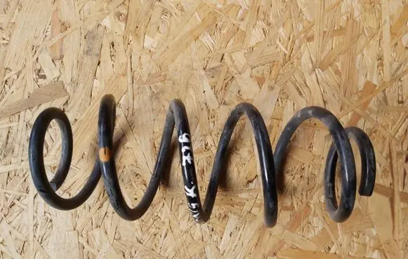 Toyota Yaris Rear coil spring