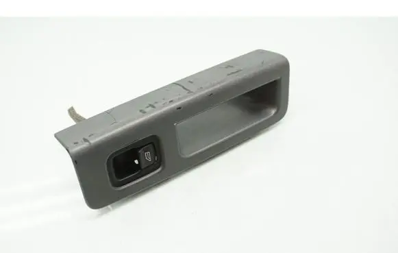Volvo S40 Electric window control switch 8679477