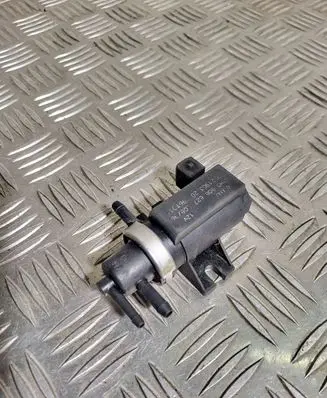 Audi A6 S6 C4 4A Turbo solenoid valve 1H0906627 72190320 96T031