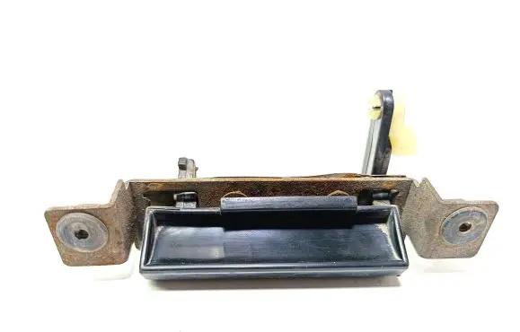 Hyundai Trajet Tailgate/trunk/boot exterior handle
