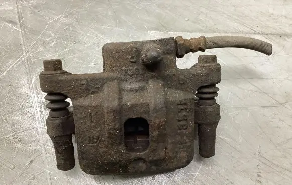 Mitsubishi Outlander Rear brake caliper