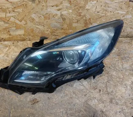 Opel Zafira C Headlight/headlamp 030126320100 LE10A6239 13399858