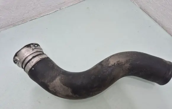 Toyota Avensis T250 Intercooler hose/pipe 