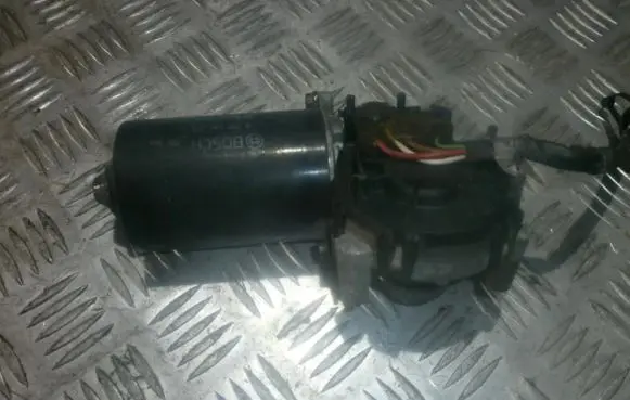 BMW 3 E36 Wiper motor 0390241333