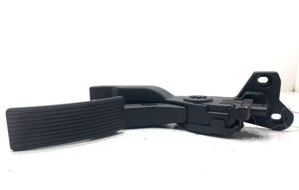 Mercedes-Benz GLE (W166 - C292) Accelerator throttle pedal A2923000000